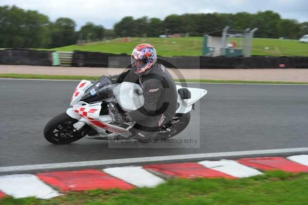 Motorcycle action photographs;Trackday digital images;event digital images;eventdigitalimages;no limits trackday;oulton park;oulton park circuit cheshire;oulton park photographs;peter wileman photography;trackday;trackday photos