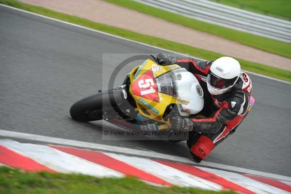 Motorcycle action photographs;Trackday digital images;event digital images;eventdigitalimages;no limits trackday;oulton park;oulton park circuit cheshire;oulton park photographs;peter wileman photography;trackday;trackday photos