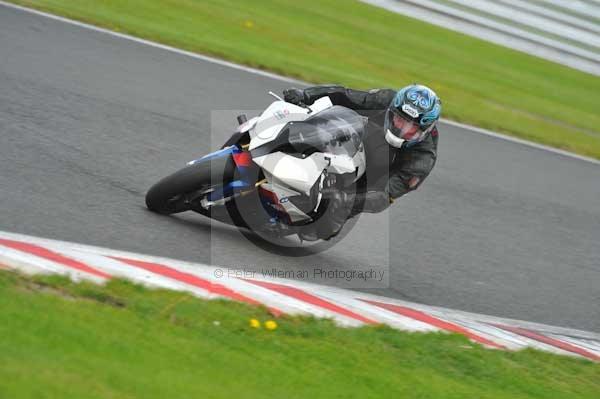 Motorcycle action photographs;Trackday digital images;event digital images;eventdigitalimages;no limits trackday;oulton park;oulton park circuit cheshire;oulton park photographs;peter wileman photography;trackday;trackday photos