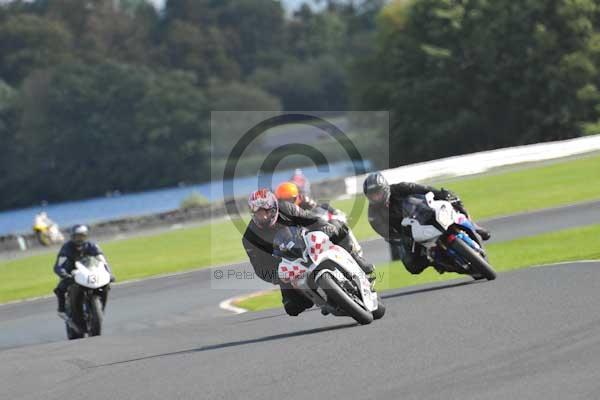 Motorcycle action photographs;Trackday digital images;event digital images;eventdigitalimages;no limits trackday;oulton park;oulton park circuit cheshire;oulton park photographs;peter wileman photography;trackday;trackday photos