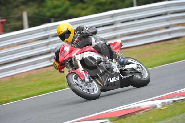 Motorcycle action photographs;Trackday digital images;event digital images;eventdigitalimages;no limits trackday;oulton park;oulton park circuit cheshire;oulton park photographs;peter wileman photography;trackday;trackday photos