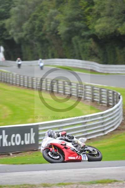 Motorcycle action photographs;Trackday digital images;event digital images;eventdigitalimages;no limits trackday;oulton park;oulton park circuit cheshire;oulton park photographs;peter wileman photography;trackday;trackday photos