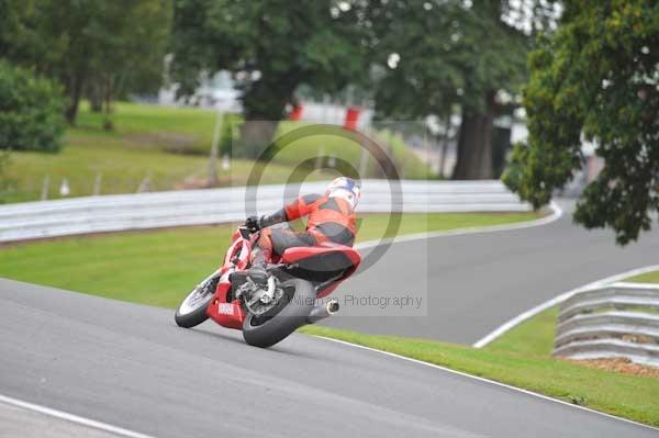Motorcycle action photographs;Trackday digital images;event digital images;eventdigitalimages;no limits trackday;oulton park;oulton park circuit cheshire;oulton park photographs;peter wileman photography;trackday;trackday photos