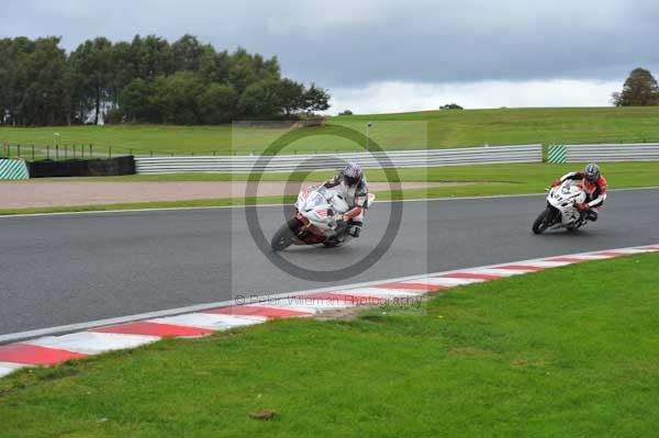 Motorcycle action photographs;Trackday digital images;event digital images;eventdigitalimages;no limits trackday;oulton park;oulton park circuit cheshire;oulton park photographs;peter wileman photography;trackday;trackday photos