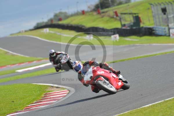 Motorcycle action photographs;Trackday digital images;event digital images;eventdigitalimages;no limits trackday;oulton park;oulton park circuit cheshire;oulton park photographs;peter wileman photography;trackday;trackday photos