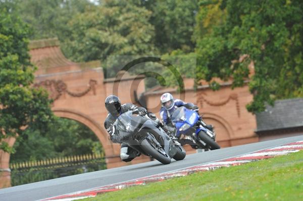 Motorcycle action photographs;Trackday digital images;event digital images;eventdigitalimages;no limits trackday;oulton park;oulton park circuit cheshire;oulton park photographs;peter wileman photography;trackday;trackday photos