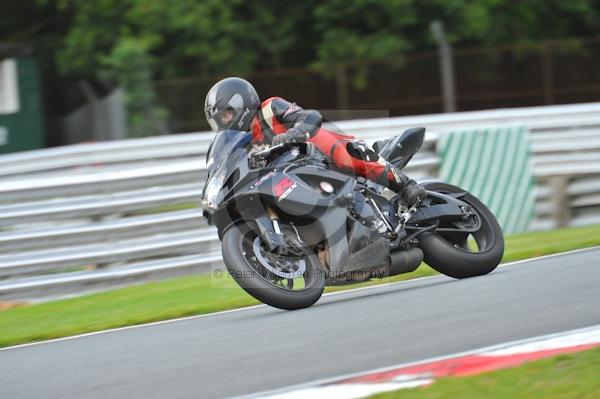 Motorcycle action photographs;Trackday digital images;event digital images;eventdigitalimages;no limits trackday;oulton park;oulton park circuit cheshire;oulton park photographs;peter wileman photography;trackday;trackday photos
