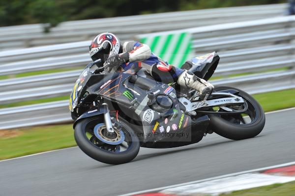 Motorcycle action photographs;Trackday digital images;event digital images;eventdigitalimages;no limits trackday;oulton park;oulton park circuit cheshire;oulton park photographs;peter wileman photography;trackday;trackday photos