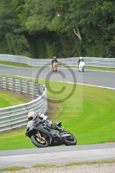 Motorcycle action photographs;Trackday digital images;event digital images;eventdigitalimages;no limits trackday;oulton park;oulton park circuit cheshire;oulton park photographs;peter wileman photography;trackday;trackday photos