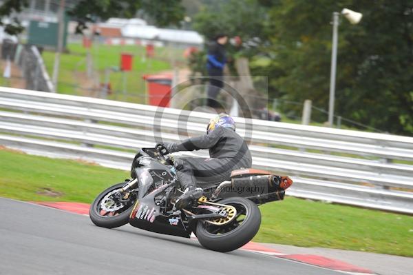 Motorcycle action photographs;Trackday digital images;event digital images;eventdigitalimages;no limits trackday;oulton park;oulton park circuit cheshire;oulton park photographs;peter wileman photography;trackday;trackday photos