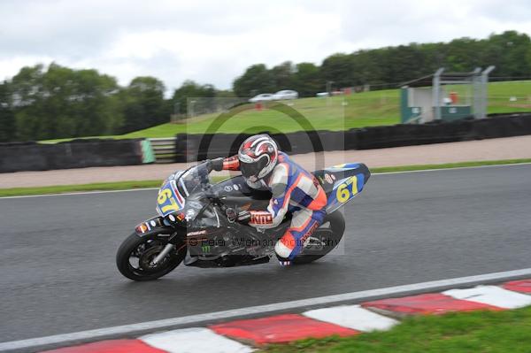 Motorcycle action photographs;Trackday digital images;event digital images;eventdigitalimages;no limits trackday;oulton park;oulton park circuit cheshire;oulton park photographs;peter wileman photography;trackday;trackday photos