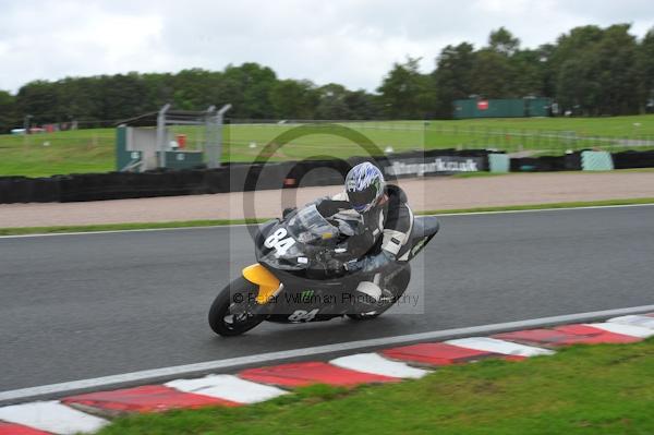 Motorcycle action photographs;Trackday digital images;event digital images;eventdigitalimages;no limits trackday;oulton park;oulton park circuit cheshire;oulton park photographs;peter wileman photography;trackday;trackday photos