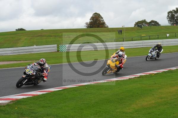 Motorcycle action photographs;Trackday digital images;event digital images;eventdigitalimages;no limits trackday;oulton park;oulton park circuit cheshire;oulton park photographs;peter wileman photography;trackday;trackday photos