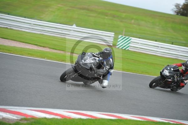 Motorcycle action photographs;Trackday digital images;event digital images;eventdigitalimages;no limits trackday;oulton park;oulton park circuit cheshire;oulton park photographs;peter wileman photography;trackday;trackday photos