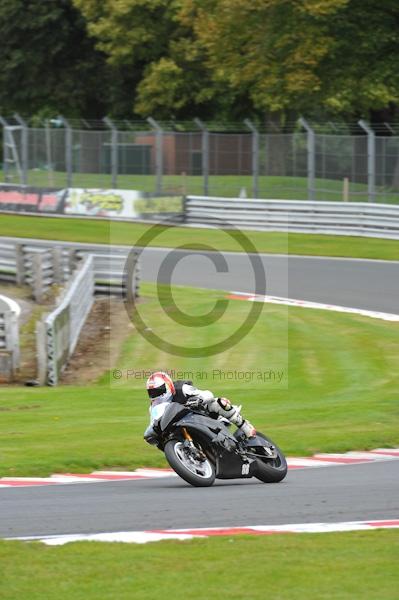 Motorcycle action photographs;Trackday digital images;event digital images;eventdigitalimages;no limits trackday;oulton park;oulton park circuit cheshire;oulton park photographs;peter wileman photography;trackday;trackday photos