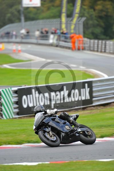 Motorcycle action photographs;Trackday digital images;event digital images;eventdigitalimages;no limits trackday;oulton park;oulton park circuit cheshire;oulton park photographs;peter wileman photography;trackday;trackday photos