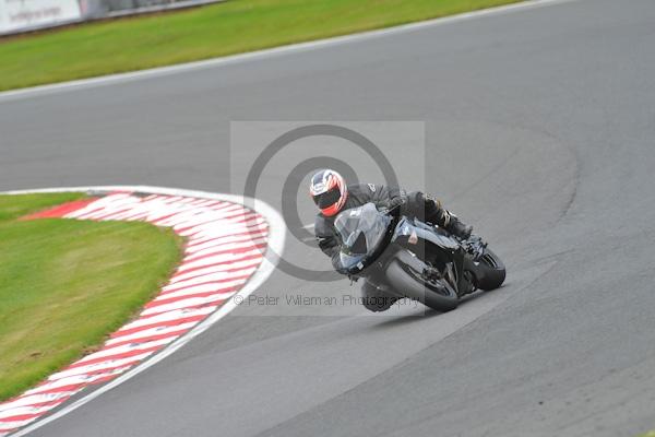 Motorcycle action photographs;Trackday digital images;event digital images;eventdigitalimages;no limits trackday;oulton park;oulton park circuit cheshire;oulton park photographs;peter wileman photography;trackday;trackday photos