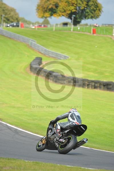 Motorcycle action photographs;Trackday digital images;event digital images;eventdigitalimages;no limits trackday;oulton park;oulton park circuit cheshire;oulton park photographs;peter wileman photography;trackday;trackday photos