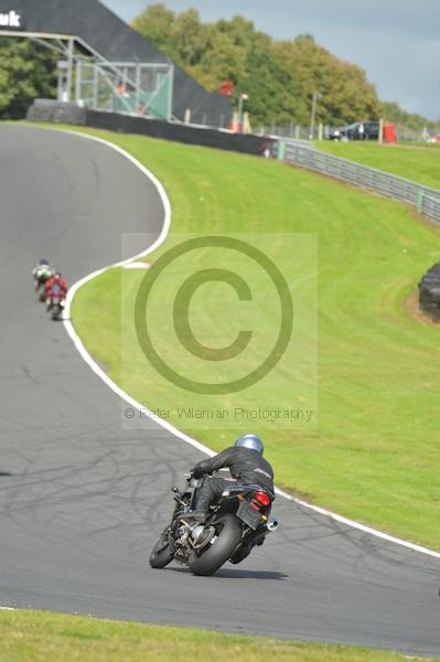 Motorcycle action photographs;Trackday digital images;event digital images;eventdigitalimages;no limits trackday;oulton park;oulton park circuit cheshire;oulton park photographs;peter wileman photography;trackday;trackday photos