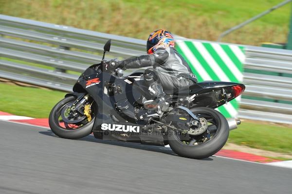Motorcycle action photographs;Trackday digital images;event digital images;eventdigitalimages;no limits trackday;oulton park;oulton park circuit cheshire;oulton park photographs;peter wileman photography;trackday;trackday photos
