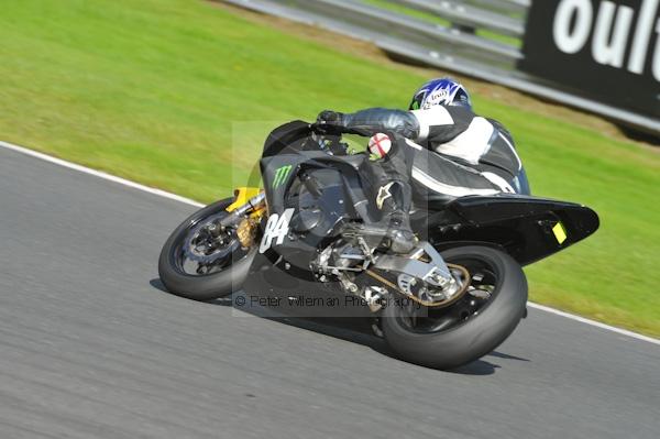 Motorcycle action photographs;Trackday digital images;event digital images;eventdigitalimages;no limits trackday;oulton park;oulton park circuit cheshire;oulton park photographs;peter wileman photography;trackday;trackday photos