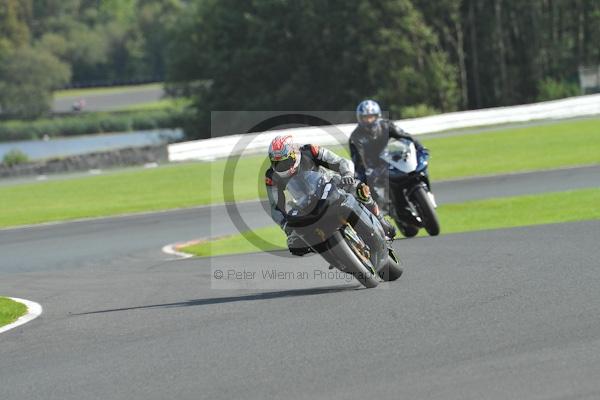 Motorcycle action photographs;Trackday digital images;event digital images;eventdigitalimages;no limits trackday;oulton park;oulton park circuit cheshire;oulton park photographs;peter wileman photography;trackday;trackday photos
