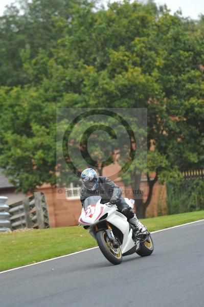 Motorcycle action photographs;Trackday digital images;event digital images;eventdigitalimages;no limits trackday;oulton park;oulton park circuit cheshire;oulton park photographs;peter wileman photography;trackday;trackday photos
