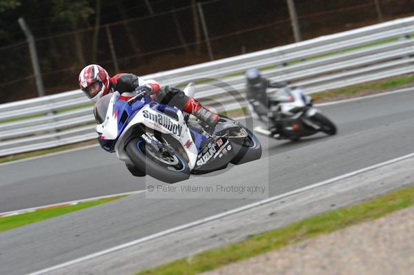 Motorcycle action photographs;Trackday digital images;event digital images;eventdigitalimages;no limits trackday;oulton park;oulton park circuit cheshire;oulton park photographs;peter wileman photography;trackday;trackday photos