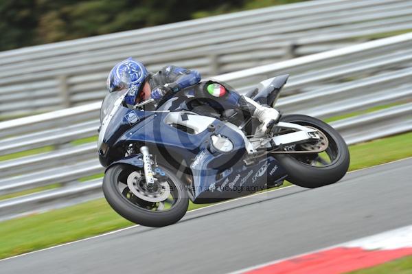 Motorcycle action photographs;Trackday digital images;event digital images;eventdigitalimages;no limits trackday;oulton park;oulton park circuit cheshire;oulton park photographs;peter wileman photography;trackday;trackday photos