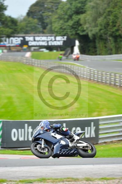 Motorcycle action photographs;Trackday digital images;event digital images;eventdigitalimages;no limits trackday;oulton park;oulton park circuit cheshire;oulton park photographs;peter wileman photography;trackday;trackday photos