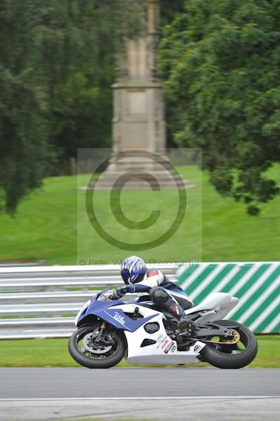 Motorcycle action photographs;Trackday digital images;event digital images;eventdigitalimages;no limits trackday;oulton park;oulton park circuit cheshire;oulton park photographs;peter wileman photography;trackday;trackday photos