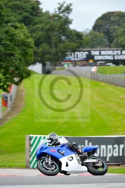 Motorcycle action photographs;Trackday digital images;event digital images;eventdigitalimages;no limits trackday;oulton park;oulton park circuit cheshire;oulton park photographs;peter wileman photography;trackday;trackday photos