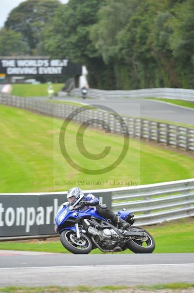 Motorcycle action photographs;Trackday digital images;event digital images;eventdigitalimages;no limits trackday;oulton park;oulton park circuit cheshire;oulton park photographs;peter wileman photography;trackday;trackday photos