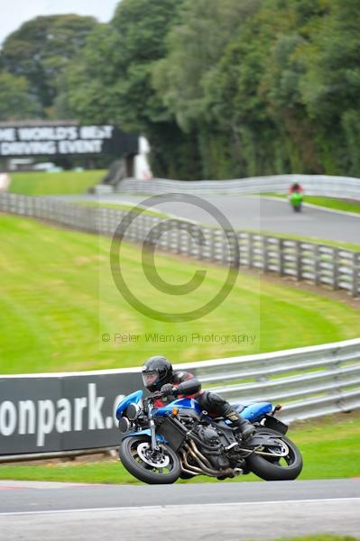 Motorcycle action photographs;Trackday digital images;event digital images;eventdigitalimages;no limits trackday;oulton park;oulton park circuit cheshire;oulton park photographs;peter wileman photography;trackday;trackday photos