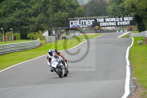 Motorcycle action photographs;Trackday digital images;event digital images;eventdigitalimages;no limits trackday;oulton park;oulton park circuit cheshire;oulton park photographs;peter wileman photography;trackday;trackday photos