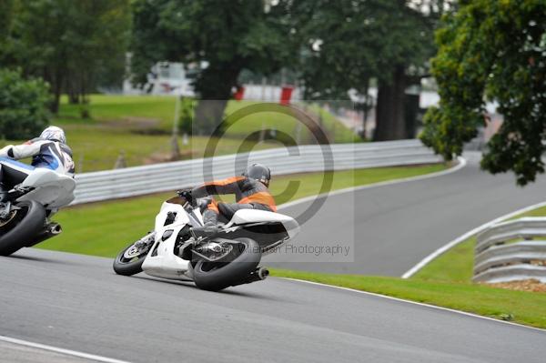 Motorcycle action photographs;Trackday digital images;event digital images;eventdigitalimages;no limits trackday;oulton park;oulton park circuit cheshire;oulton park photographs;peter wileman photography;trackday;trackday photos