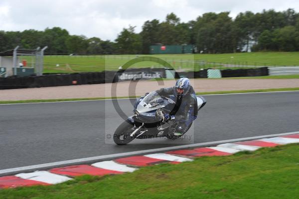 Motorcycle action photographs;Trackday digital images;event digital images;eventdigitalimages;no limits trackday;oulton park;oulton park circuit cheshire;oulton park photographs;peter wileman photography;trackday;trackday photos