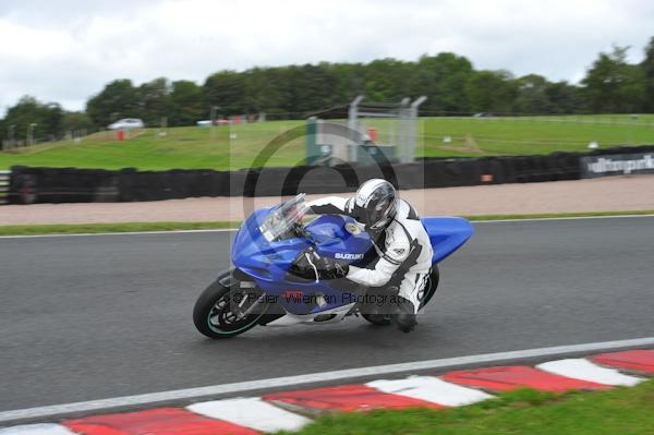 Motorcycle action photographs;Trackday digital images;event digital images;eventdigitalimages;no limits trackday;oulton park;oulton park circuit cheshire;oulton park photographs;peter wileman photography;trackday;trackday photos