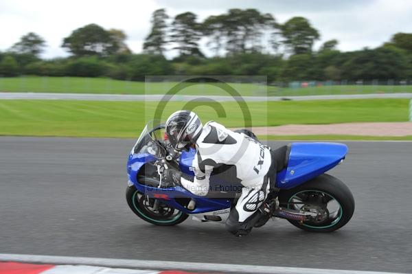 Motorcycle action photographs;Trackday digital images;event digital images;eventdigitalimages;no limits trackday;oulton park;oulton park circuit cheshire;oulton park photographs;peter wileman photography;trackday;trackday photos