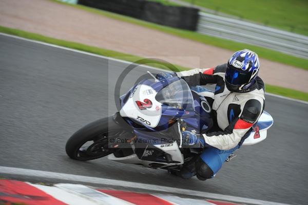 Motorcycle action photographs;Trackday digital images;event digital images;eventdigitalimages;no limits trackday;oulton park;oulton park circuit cheshire;oulton park photographs;peter wileman photography;trackday;trackday photos