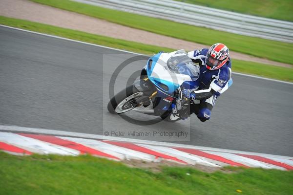 Motorcycle action photographs;Trackday digital images;event digital images;eventdigitalimages;no limits trackday;oulton park;oulton park circuit cheshire;oulton park photographs;peter wileman photography;trackday;trackday photos
