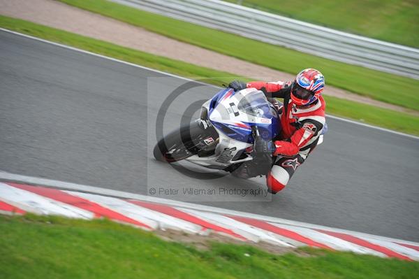 Motorcycle action photographs;Trackday digital images;event digital images;eventdigitalimages;no limits trackday;oulton park;oulton park circuit cheshire;oulton park photographs;peter wileman photography;trackday;trackday photos