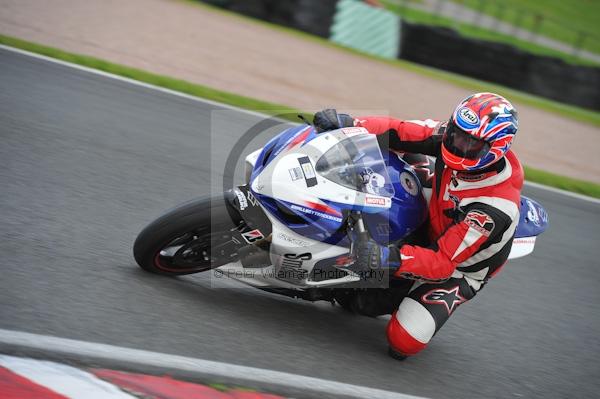 Motorcycle action photographs;Trackday digital images;event digital images;eventdigitalimages;no limits trackday;oulton park;oulton park circuit cheshire;oulton park photographs;peter wileman photography;trackday;trackday photos