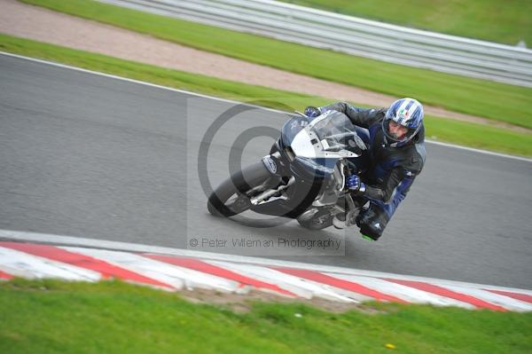 Motorcycle action photographs;Trackday digital images;event digital images;eventdigitalimages;no limits trackday;oulton park;oulton park circuit cheshire;oulton park photographs;peter wileman photography;trackday;trackday photos