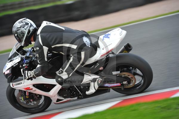 Motorcycle action photographs;Trackday digital images;event digital images;eventdigitalimages;no limits trackday;oulton park;oulton park circuit cheshire;oulton park photographs;peter wileman photography;trackday;trackday photos