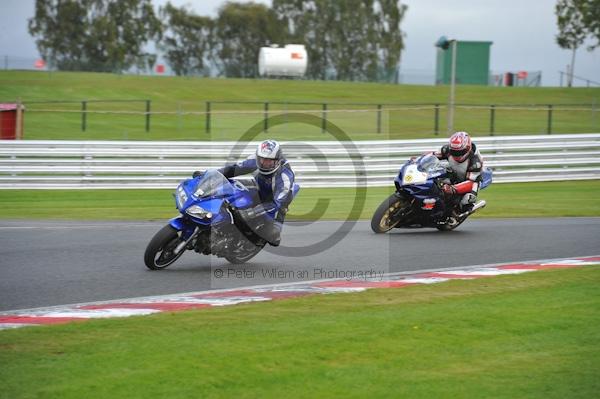 Motorcycle action photographs;Trackday digital images;event digital images;eventdigitalimages;no limits trackday;oulton park;oulton park circuit cheshire;oulton park photographs;peter wileman photography;trackday;trackday photos