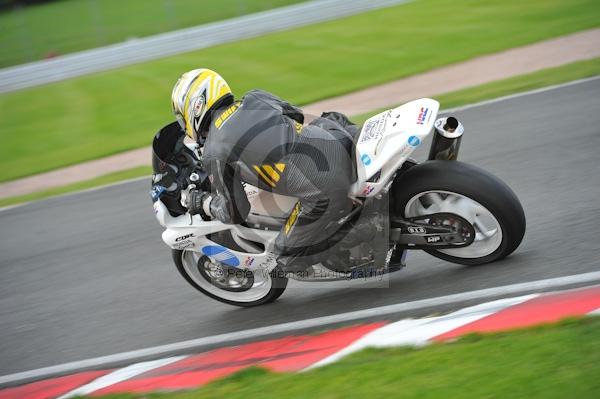 Motorcycle action photographs;Trackday digital images;event digital images;eventdigitalimages;no limits trackday;oulton park;oulton park circuit cheshire;oulton park photographs;peter wileman photography;trackday;trackday photos