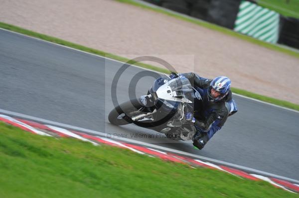 Motorcycle action photographs;Trackday digital images;event digital images;eventdigitalimages;no limits trackday;oulton park;oulton park circuit cheshire;oulton park photographs;peter wileman photography;trackday;trackday photos