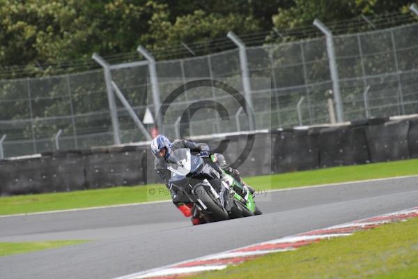 Motorcycle action photographs;Trackday digital images;event digital images;eventdigitalimages;no limits trackday;oulton park;oulton park circuit cheshire;oulton park photographs;peter wileman photography;trackday;trackday photos