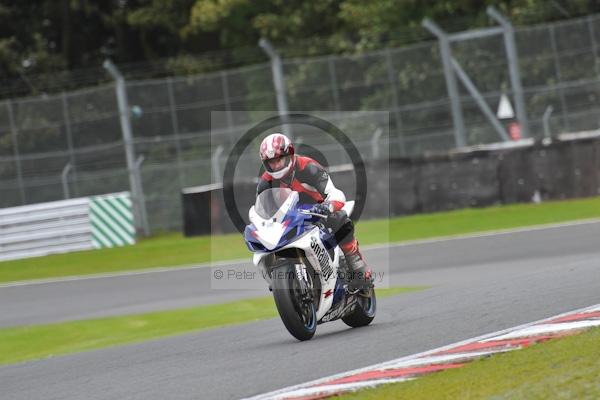 Motorcycle action photographs;Trackday digital images;event digital images;eventdigitalimages;no limits trackday;oulton park;oulton park circuit cheshire;oulton park photographs;peter wileman photography;trackday;trackday photos